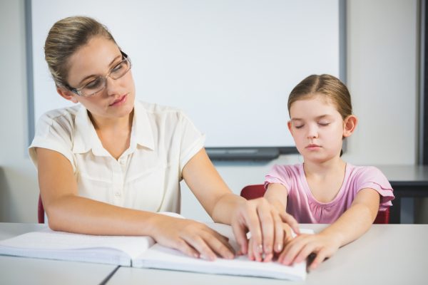 Curso Inclusão de Alunos com Deficiência Visual